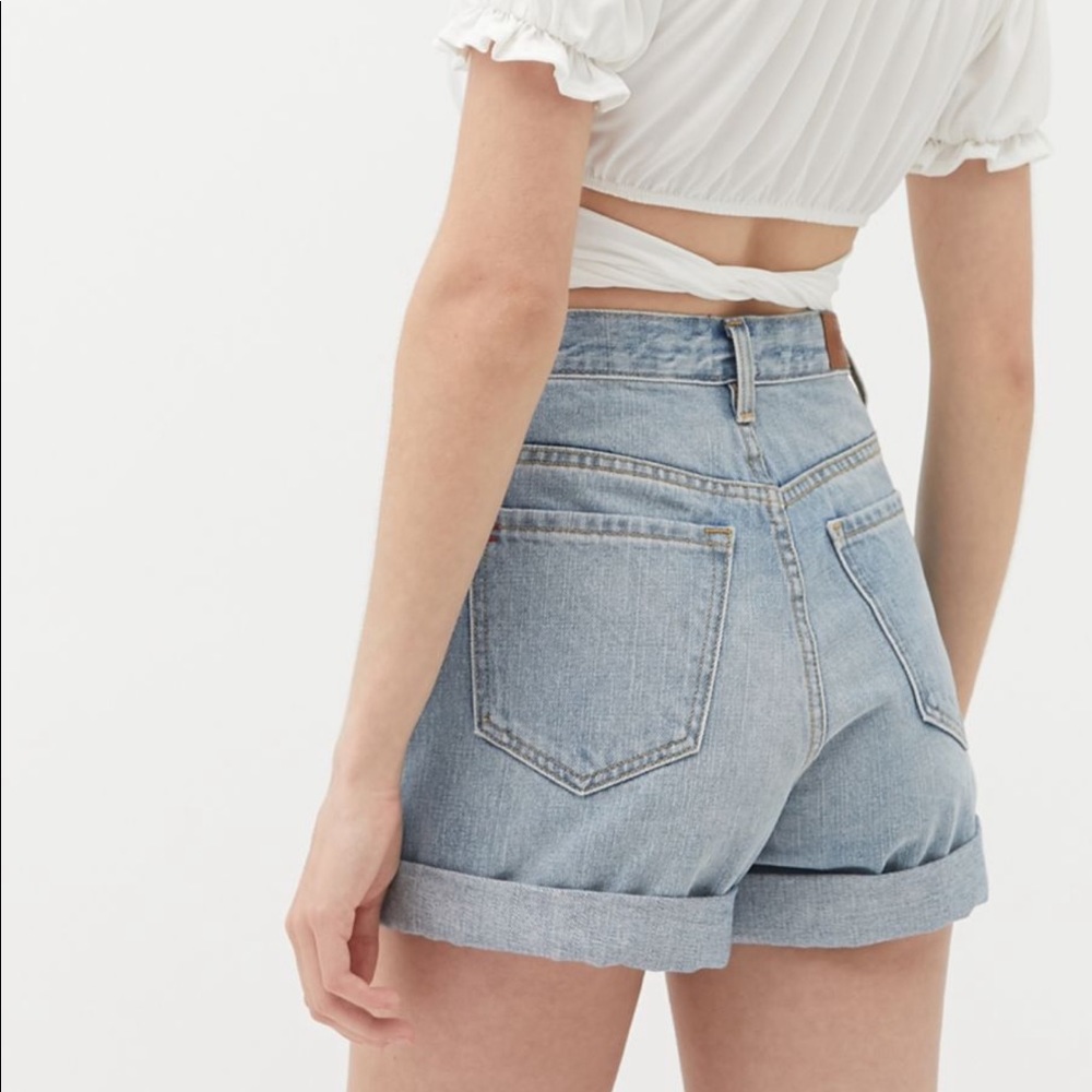 BDG MOM HIGH WAISTED SHORTS